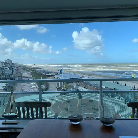 Happy * Zandvoort