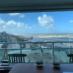 Happy * Zandvoort