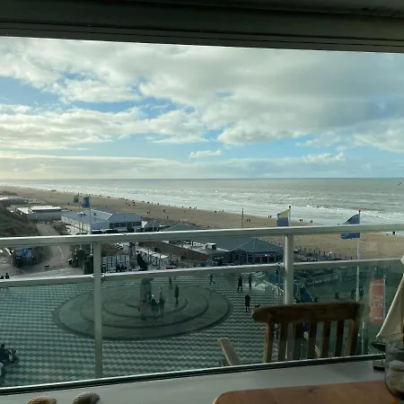 Happy * Zandvoort